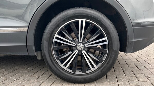 Used Volkswagen Tiguan 2019 for sale - 76112391: Photo 20