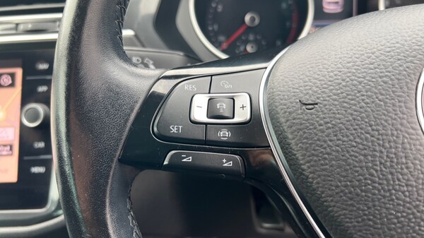 Used Volkswagen Tiguan 2019 for sale - 76112391: Photo 30
