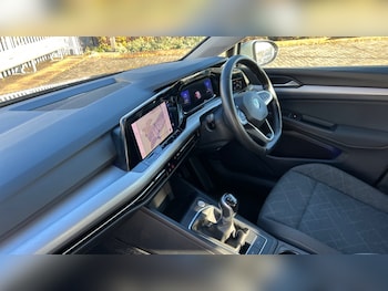 Used Volkswagen Golf 2022 for sale - 76552428: Photo