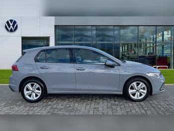 Used Volkswagen Golf 2022 for sale - 76552428: Photo