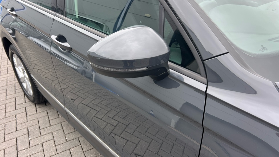 Used Volkswagen Tiguan 2022 for sale - 76203944: Photo 59