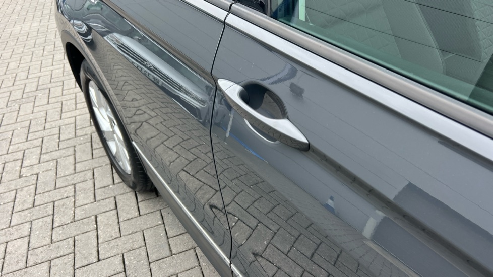 Used Volkswagen Tiguan 2022 for sale - 76203944: Photo 60