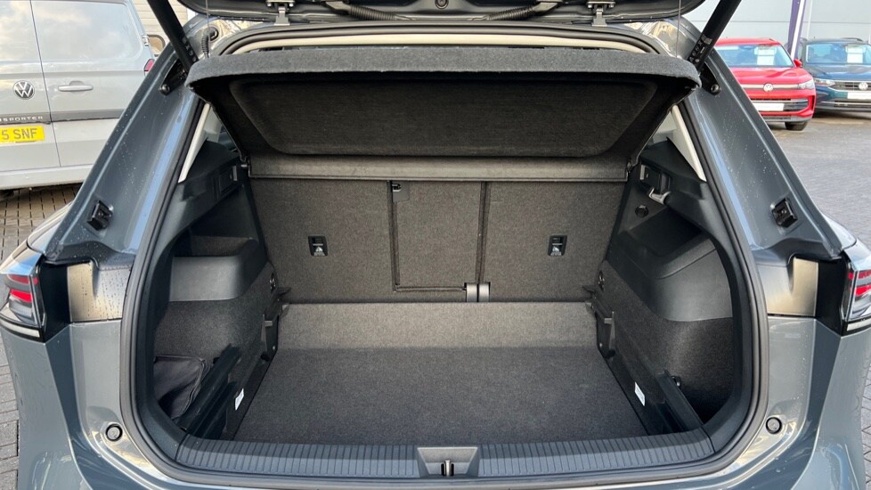 Used Volkswagen Tiguan 2024 for sale - 77010416: Photo 16