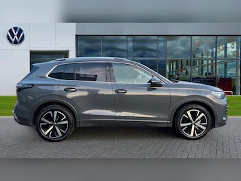 Used Volkswagen Tiguan 2024 for sale - 77010416: Photo