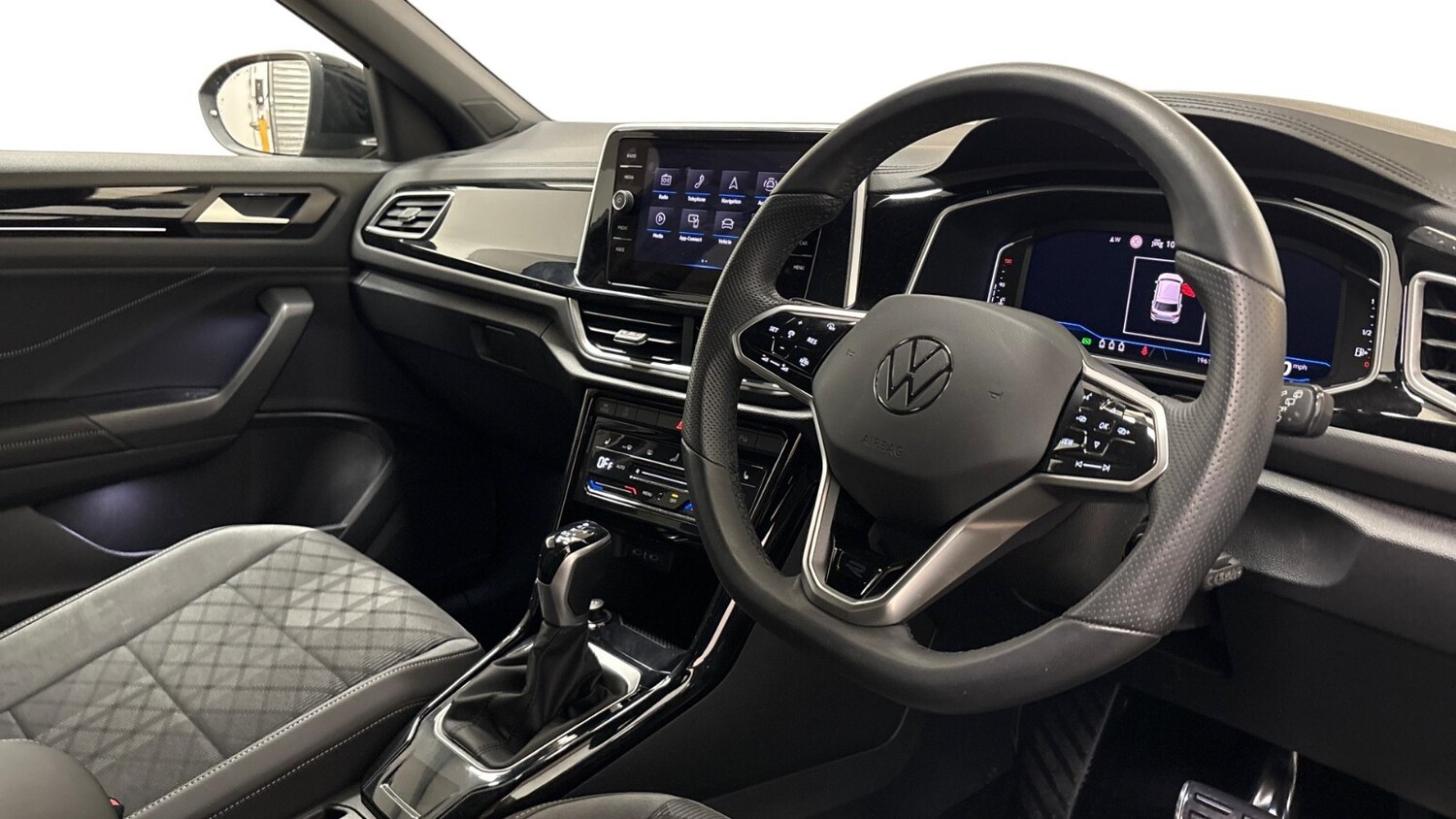 Used Volkswagen T-Roc 2023 for sale - 76079135: Photo 10