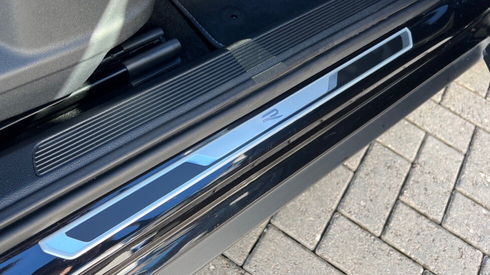 Used Volkswagen T-Roc 2023 for sale - 76079135: Photo 51