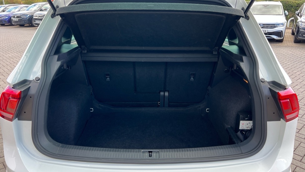 Used Volkswagen Tiguan 2021 for sale - 76180208: Photo 24