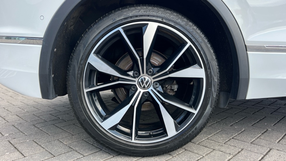 Used Volkswagen Tiguan 2021 for sale - 76180208: Photo 26