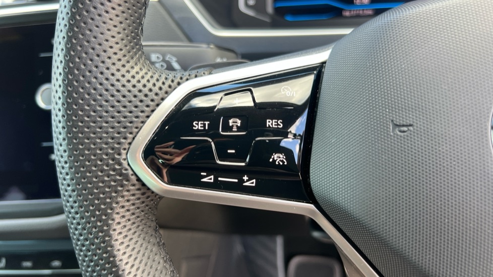 Used Volkswagen Tiguan 2021 for sale - 76180208: Photo 38