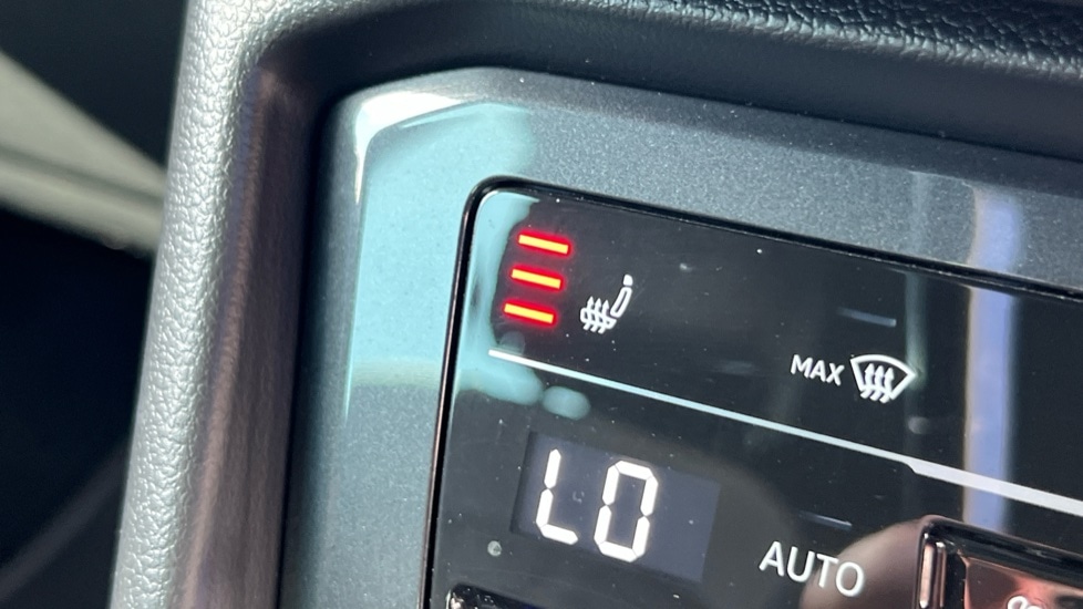 Used Volkswagen Tiguan 2021 for sale - 76180208: Photo 43