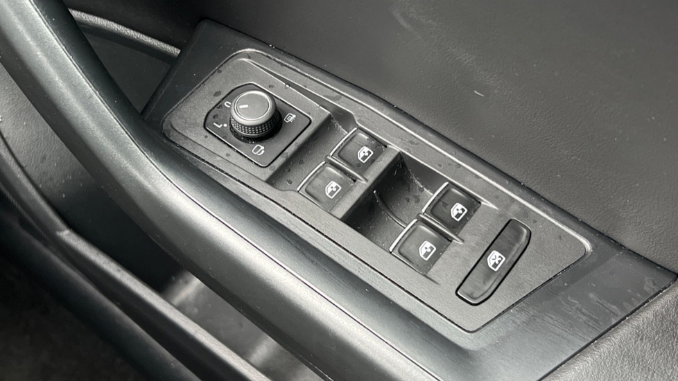 Used Volkswagen T-Roc 2022 for sale - 76804166: Photo 33