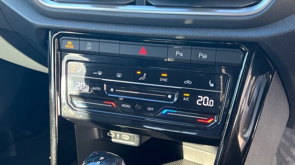 Used Volkswagen T-Roc 2022 for sale - 76332293: Photo 37