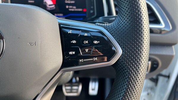 Used Volkswagen T-Roc 2022 for sale - 76332293: Photo 39