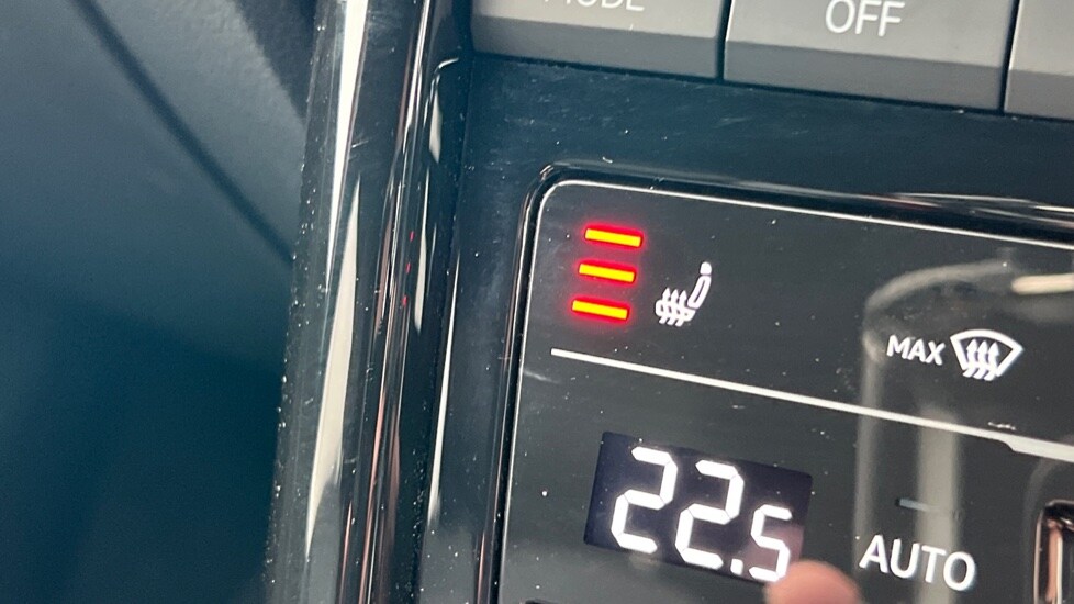 Used Volkswagen T-Roc 2025 for sale - 76760715: Photo 35