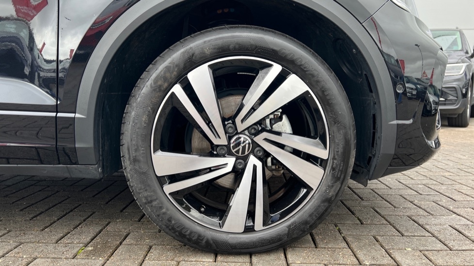 Used Volkswagen T-Roc 2025 for sale - 76760715: Photo 5