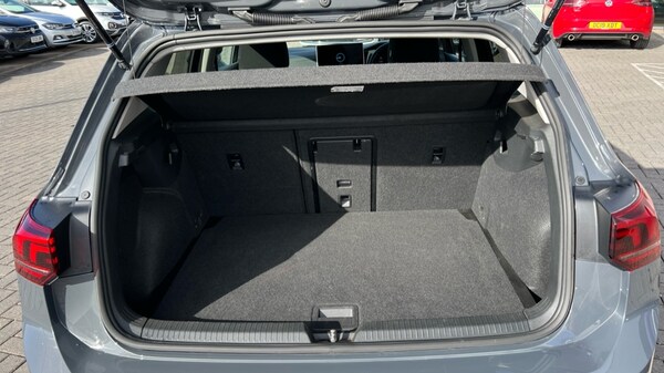 Used Volkswagen Golf 2024 for sale - 75796610: Photo 16