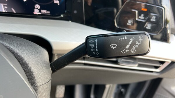 Used Volkswagen Golf 2024 for sale - 75796610: Photo 40