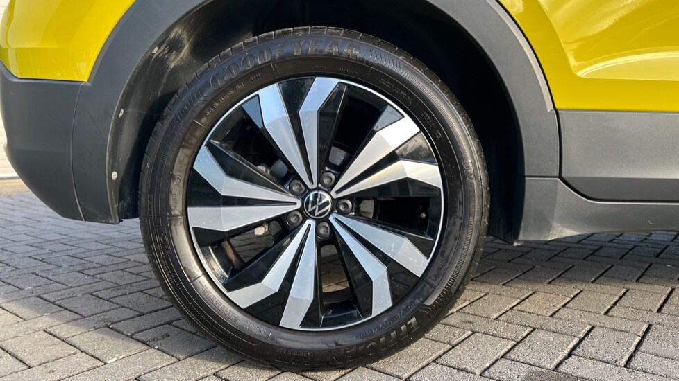 Used Volkswagen T-Cross 2025 for sale - 76937472: Photo 18