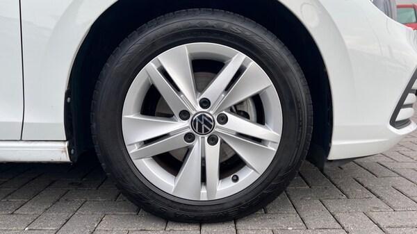 Used Volkswagen Golf 2021 for sale - 76061970: Photo 5