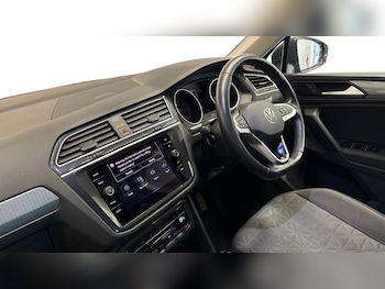 Used Volkswagen Tiguan 2022 for sale - 75868159: Photo