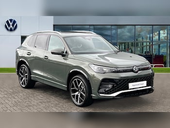 2025 - TIGUAN 1.5 TSI 272 eHybrid R-Line 5dr DSG