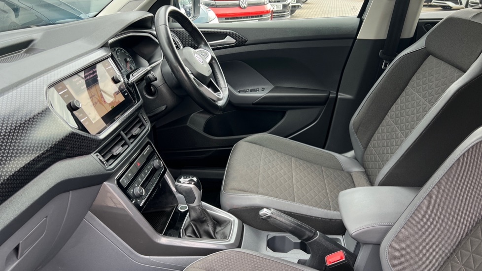 Used Volkswagen T-Cross 2020 for sale - 76180193: Photo 28