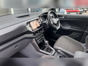 Used Volkswagen T-Cross 2020 for sale - 76180193: Photo 2