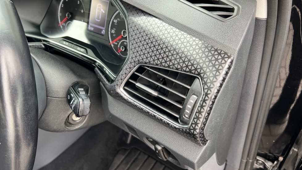 Used Volkswagen T-Cross 2020 for sale - 76180193: Photo 44