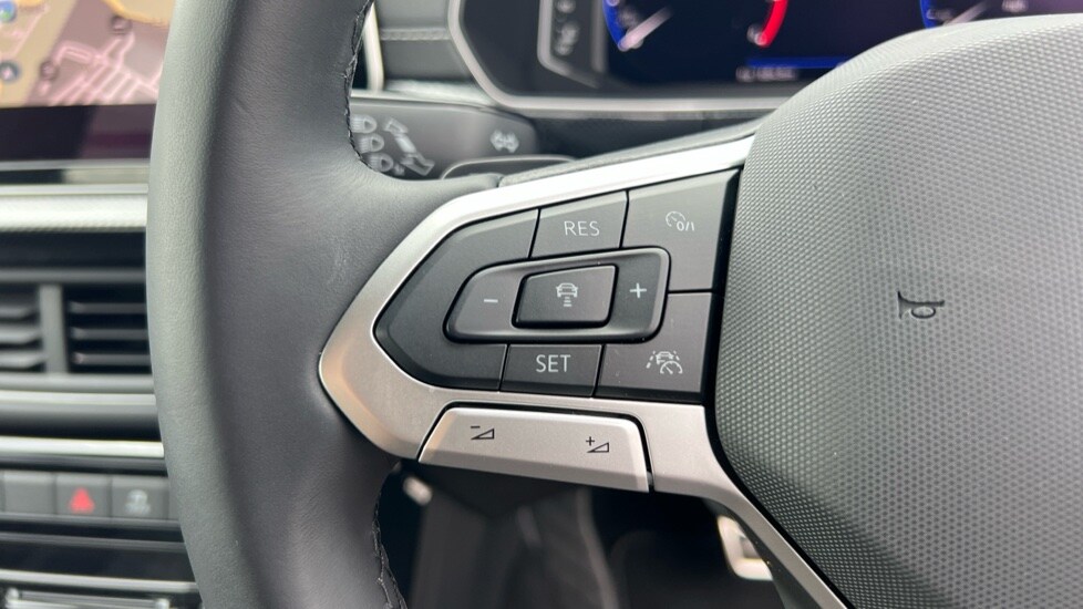 Used Volkswagen T-Cross 2025 for sale - 75660264: Photo 30