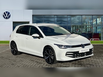 Used Volkswagen Golf 2025 for sale - 77018305: Photo