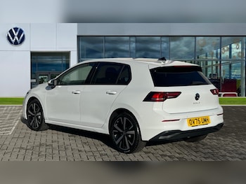 Used Volkswagen Golf 2025 for sale - 77018305: Photo