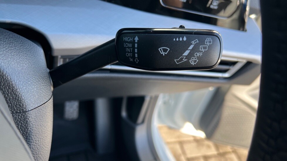 Used Volkswagen Golf 2025 for sale - 77018305: Photo 40