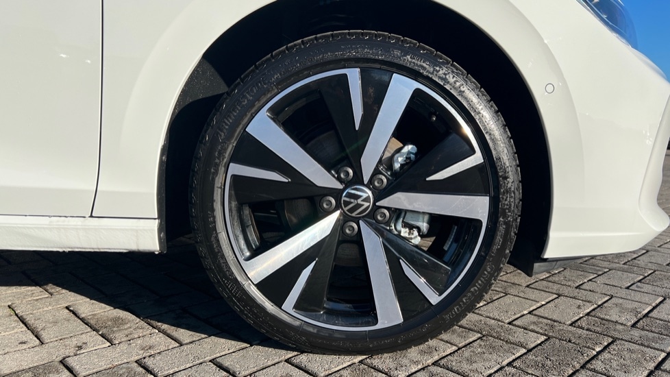 Used Volkswagen Golf 2025 for sale - 77018305: Photo 5