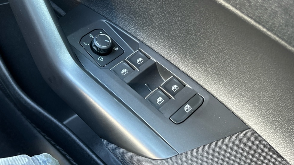 Used Volkswagen Taigo 2025 for sale - 77004951: Photo 33