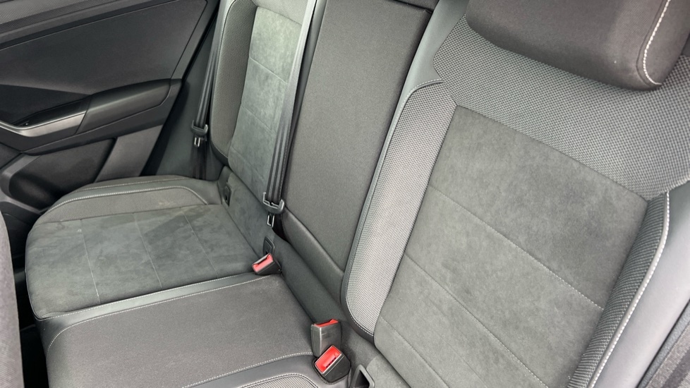 Used Volkswagen T-Roc 2024 for sale - 76190978: Photo 15