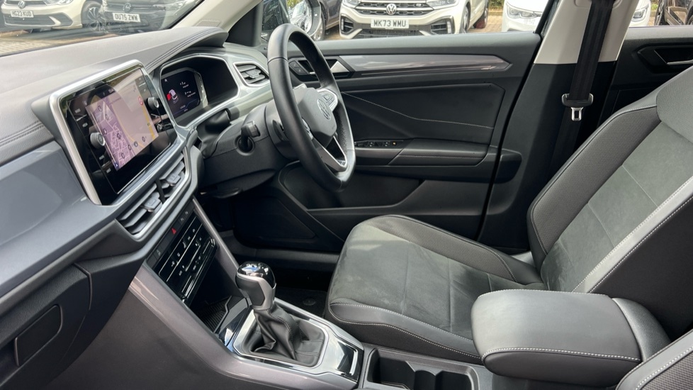 Used Volkswagen T-Roc 2024 for sale - 76190978: Photo 28
