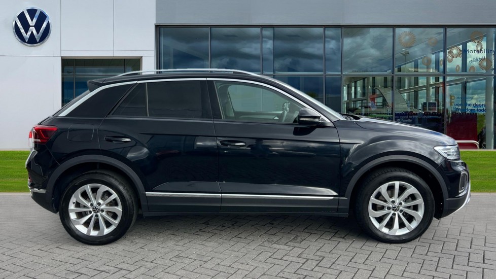 Used Volkswagen T-Roc 2024 for sale - 76190978: Photo 4