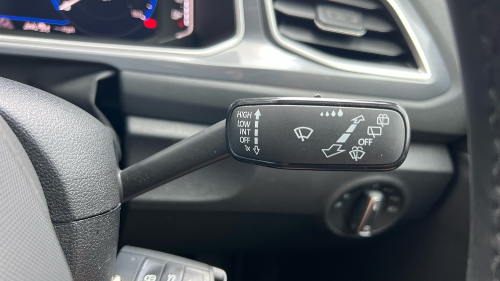 Used Volkswagen T-Roc 2024 for sale - 76190978: Photo 40