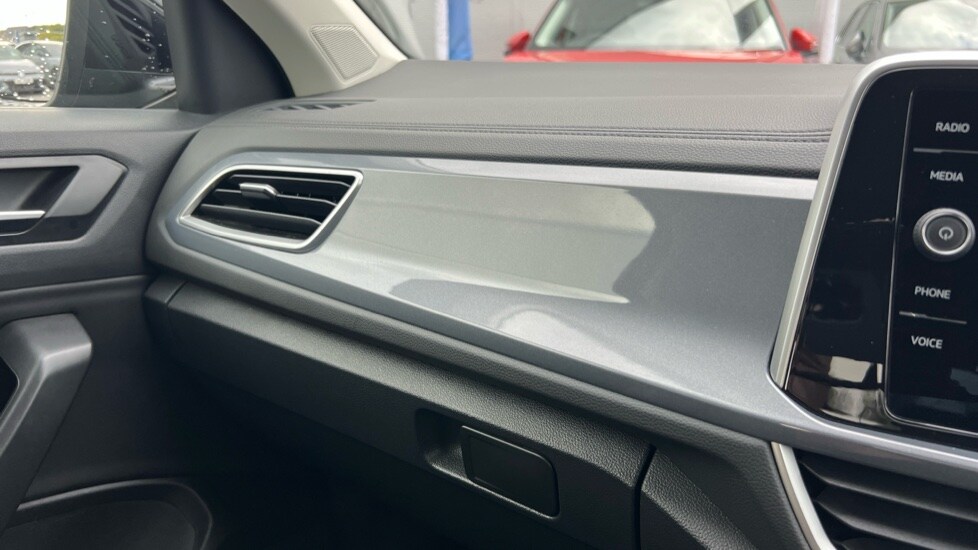 Used Volkswagen T-Roc 2024 for sale - 76190978: Photo 41