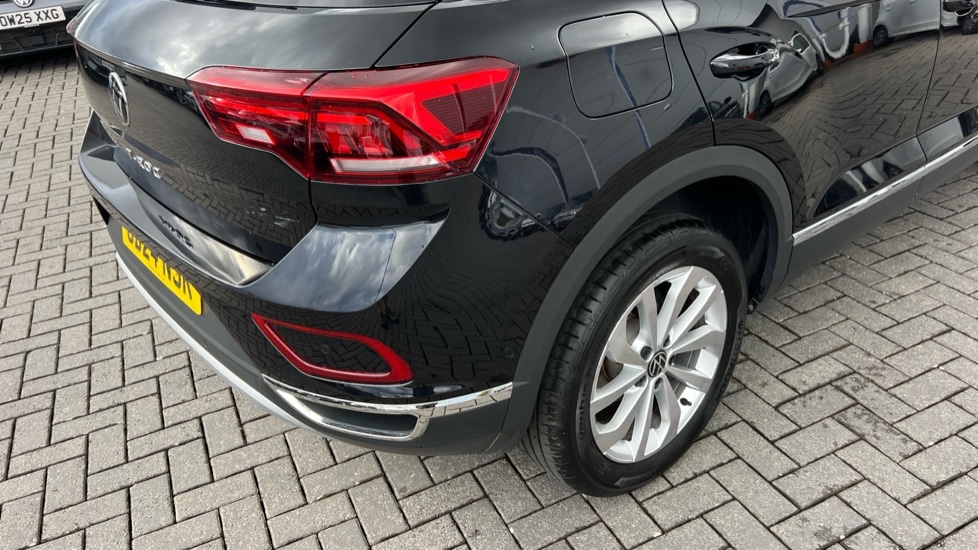 Used Volkswagen T-Roc 2024 for sale - 76190978: Photo 48
