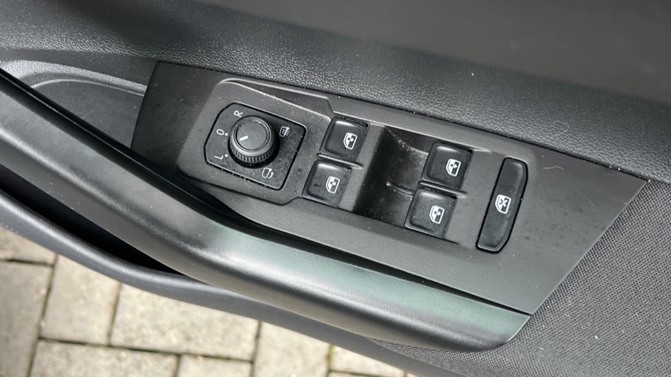 Used Volkswagen Polo 2023 for sale - 76580296: Photo 33