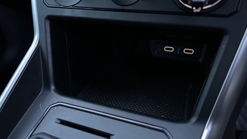 Used Volkswagen Polo 2023 for sale - 77042904: Photo 35