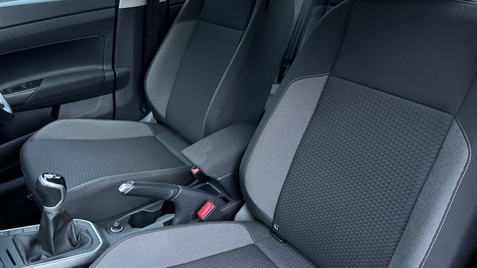 Used Volkswagen Polo 2023 for sale - 77042904: Photo 37