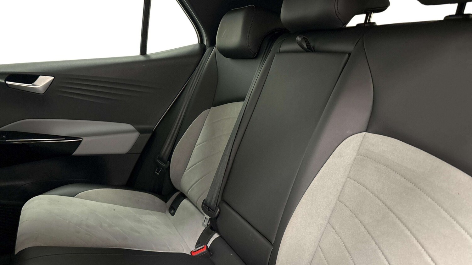 Used Volkswagen ID.3 2023 for sale - 76597921: Photo 12