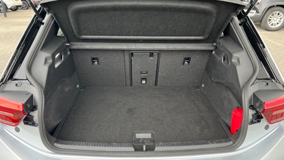 Used Volkswagen ID.3 2023 for sale - 76597921: Photo 24