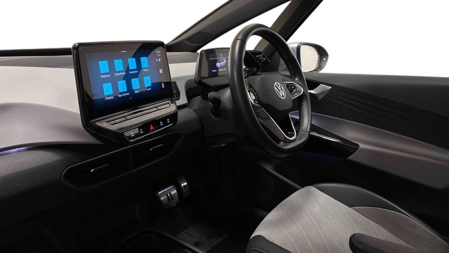 Used Volkswagen ID.3 2023 for sale - 76597921: Photo 3