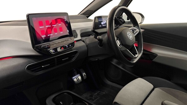 Used Volkswagen ID.3 2023 for sale - 76217269: Photo 2