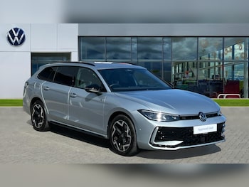 2025 - R-Line 1.5 TSI eHybrid 204PS 6-speed DSG 5-Door