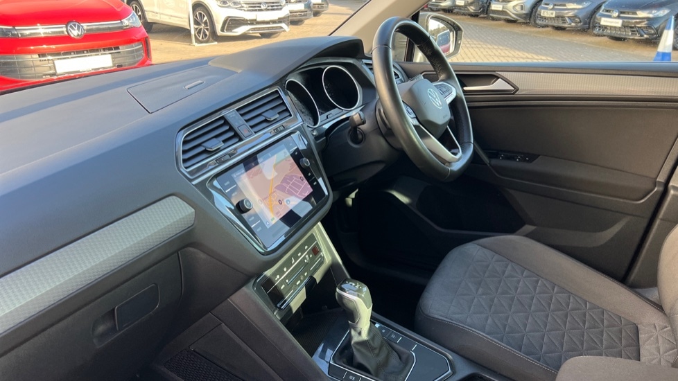 Used Volkswagen Tiguan 2022 for sale - 76977713: Photo 2