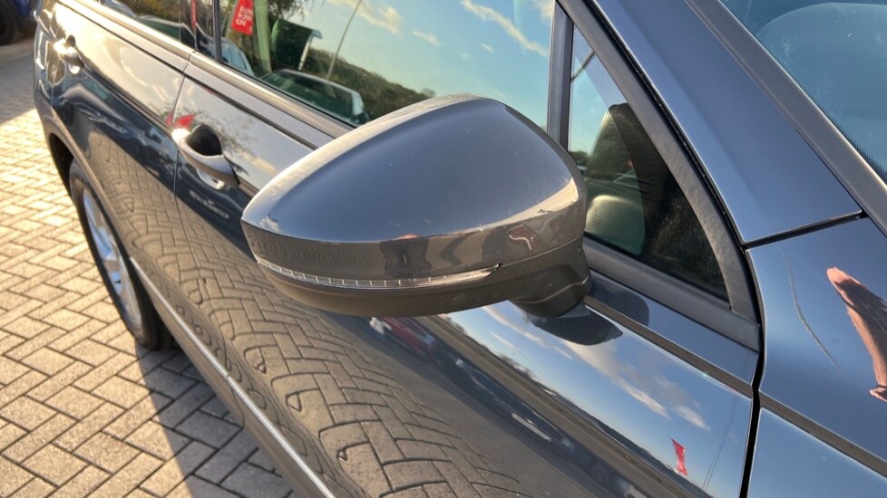 Used Volkswagen Tiguan 2022 for sale - 76977713: Photo 46